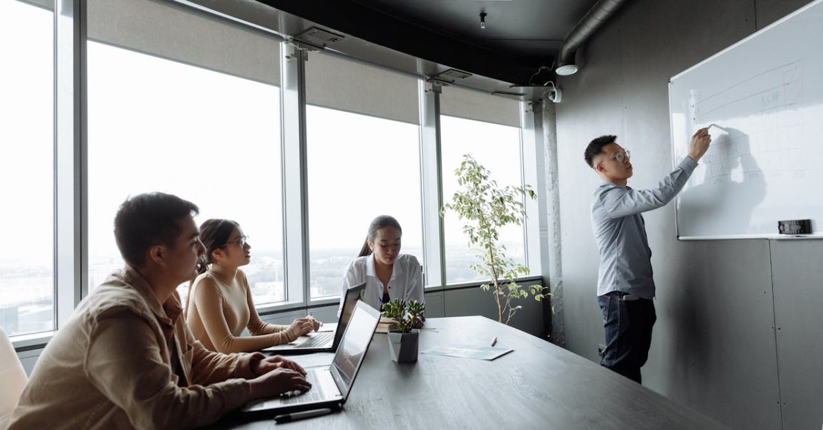 How to Build an Effective Event Marketing Plan In 9 Steps