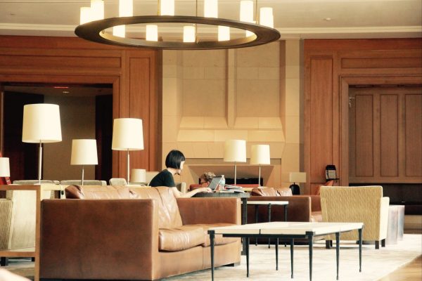 improve hotel guest experience with mobile wallets
