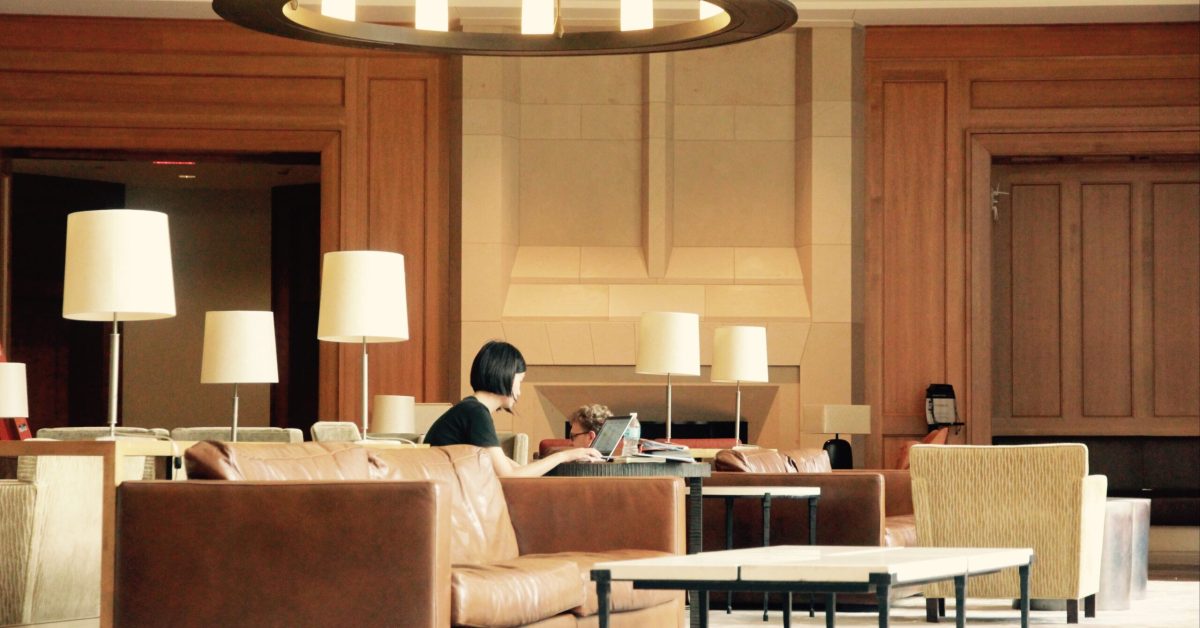 improve hotel guest experience with mobile wallets