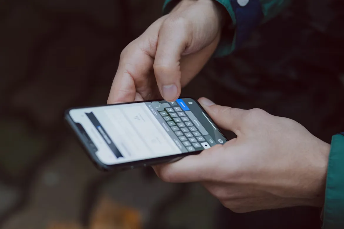 Mobile ticketing tools for attendee communication