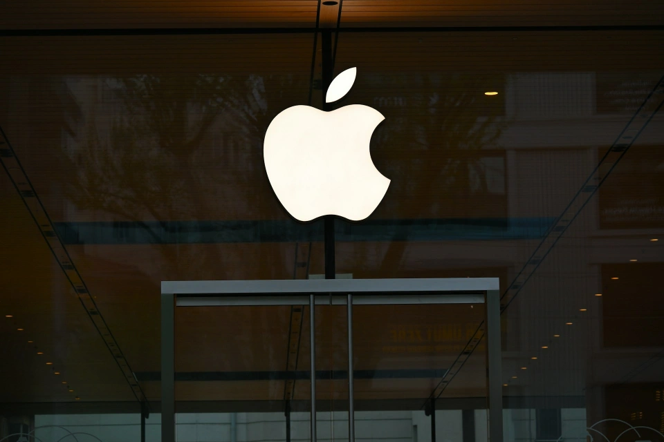 Apple logo above a store entrance