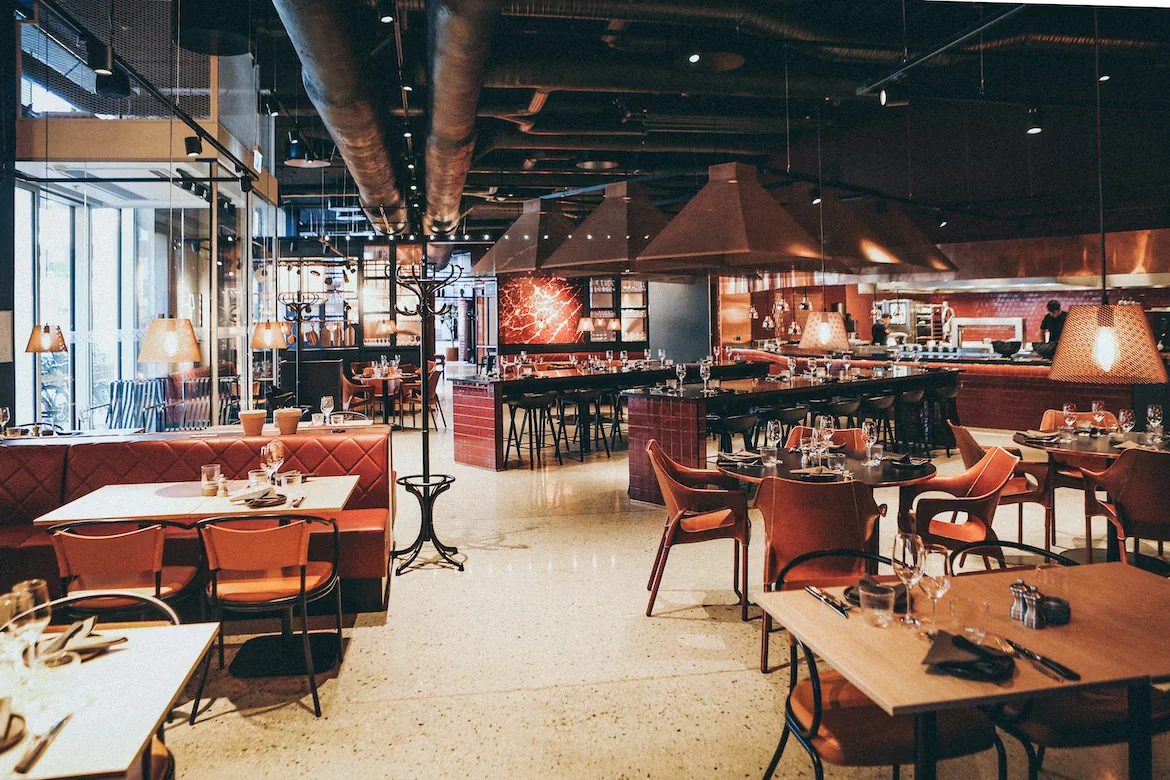 PassKit guide illustration for Restaurant Loyalty Programs: Loyal Diners, Higher Profits