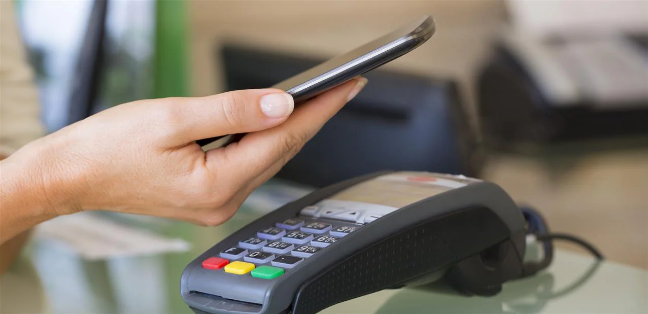 Contactless mobile payment at a card terminal